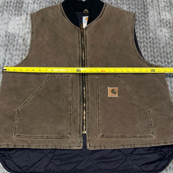 Vintage Carhartt Vest.  2 XL. Quilted and insulated lining. - Picture 4 of 6